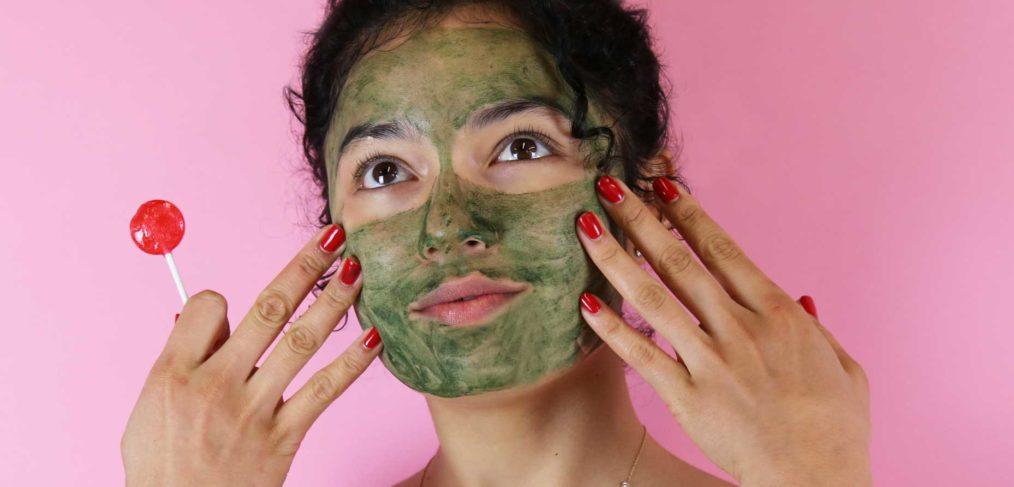 How to Tell if Your Skin is Purging or Reacting - cocokind